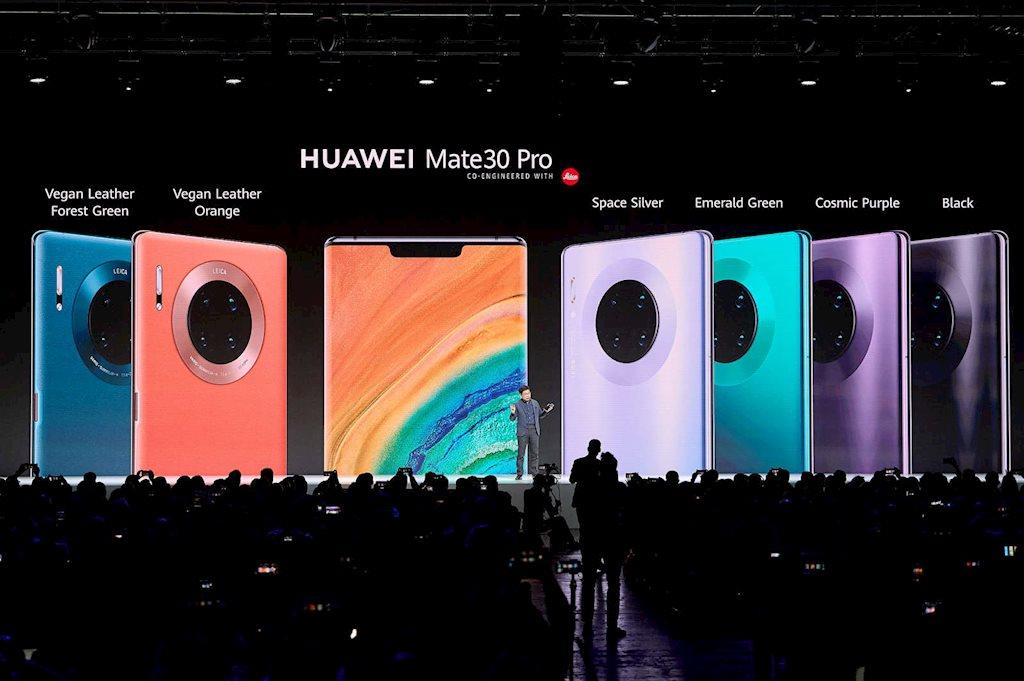 Chủ tịch Microsoft đang tìm cách giúp Huawei thoát khỏi lệnh cấm