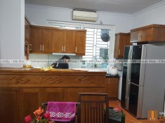 10 Mẫu tủ bếp gỗ tự nhiên đẹp cho căn bếp thêm phần hiện đại